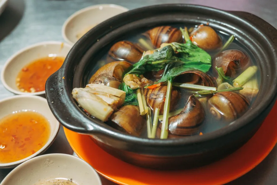 Gà nướng trên vỉ